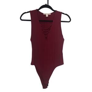 Miami Bodysuit Criss-Cross V-Neck Detail Crimson